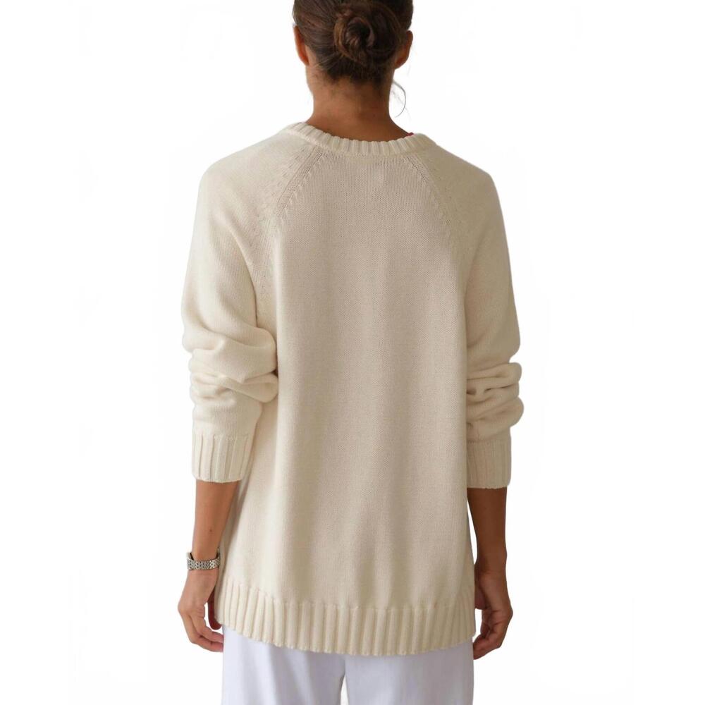 NEW DONNI. cotton cashmere v-neck sweater in creme - Picture 3 of 4